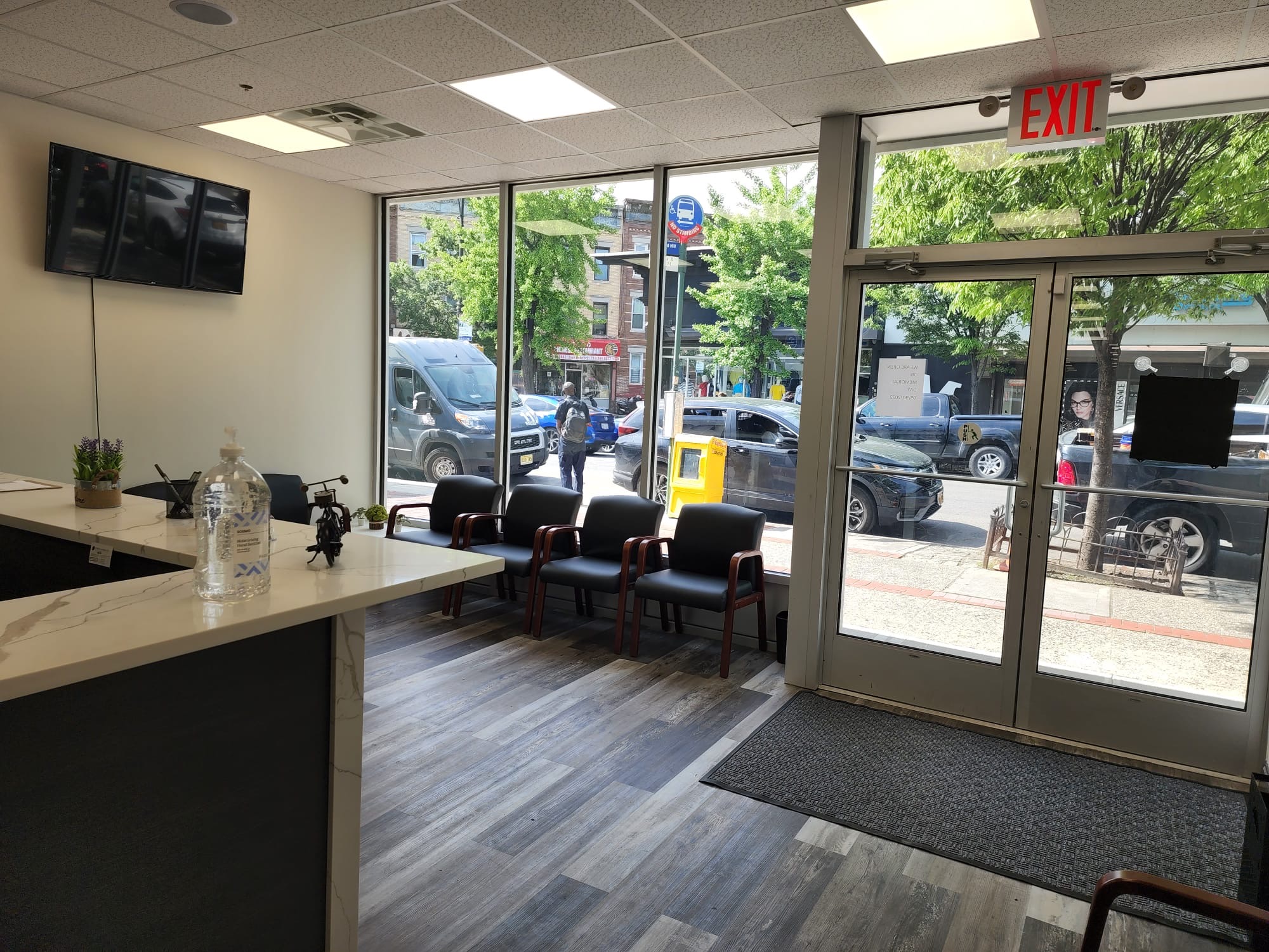 Sunnyvale Physical Therapy — Comfortable waiting area
